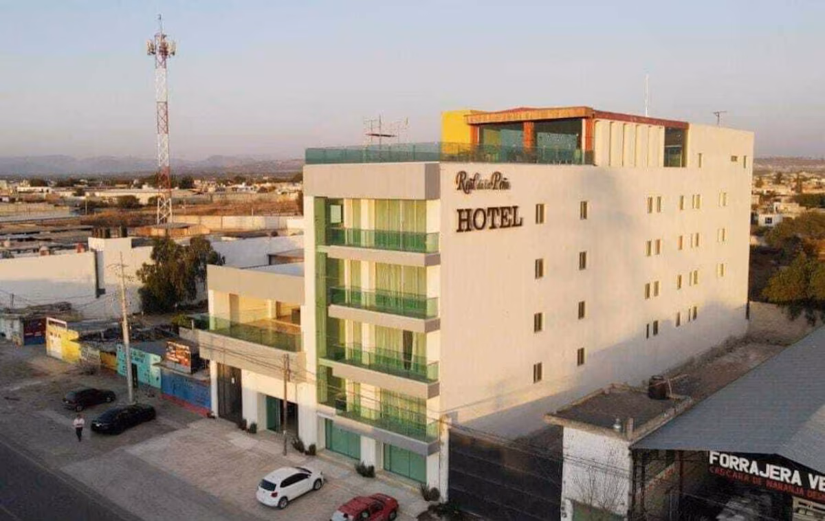 Hotel 2